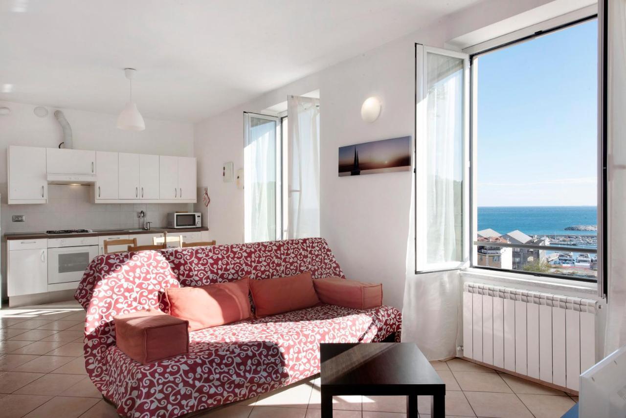Trilocale In Villa Vista Mare Apt 3 바라체 외부 사진